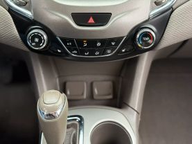 2017 CHEVROLET CRUZE SEDAN 4-CYL, TURBO, 1.4 LITER LT SEDAN 4D