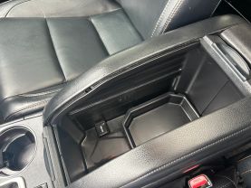 2017 TOYOTA HIGHLANDER SUV V6, 3.5 LITER XLE SPORT UTILITY 4D