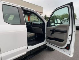 2017 FORD F250 SUPER DUTY SUPER CAB 8FT KNAPHEIDE SERVICE BED TRUCK SERVICE/UTILITY TRUCKS V8, FLEX FUEL, 6.2 LITER XL PICKUP 4D 6 3/4 FT - Eddies Auto Sales