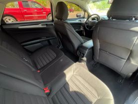 2019 Ford Fusion - Image 30