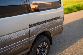 1995 TOYOTA HIACE VAN 1KZ-TE SUPER CUSTOM LIMITED
