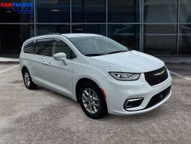 2022 Chrysler Pacifica Touring L Van 4d - Image 7