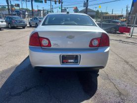2012 Chevrolet Malibu - Image 4