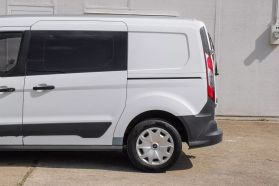 2018 Ford Transit Connect Cargo - Image 17