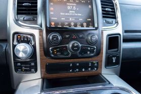 2016 RAM 1500 CREW CAB PICKUP V8, HEMI, 5.7 LITER LARAMIE PICKUP 4D 5 1/2 FT
