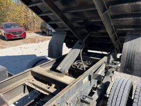 2018 FORD F550 SUPER DUTY CREW CAB & CHASSIS CAB_CHASSIS V8, TURBO DIESEL, 6.7 LITER XL CAB & CHASSIS 4D at T&T Repairables - used car dealership in Spencer, Indiana.