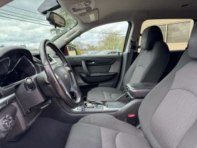 2017 CHEVROLET TRAVERSE SUV V6, 3.6 LITER LT SPORT UTILITY 4D