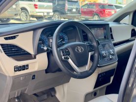 2017 TOYOTA SIENNA PASSENGER V6, 3.5 LITER XLE PREMIUM MINIVAN 4D