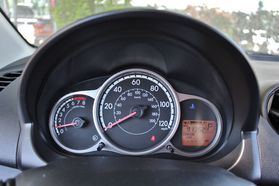 2014 MAZDA MAZDA2