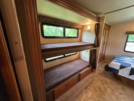 Used 2016 JAYCO REDHAWK CLASS C - 31XL - LA Auto Star located in Virginia Beach, VA