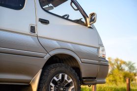 1995 TOYOTA HIACE VAN 1KZ-TE SUPER CUSTOM LIMITED