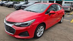 2019 Chevrolet Cruze - Image 1