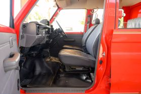 1991 TOYOTA LAND CRUISER TRUCK 3F FIRE TRUCK