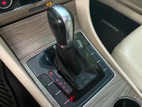 2016 VOLKSWAGEN PASSAT