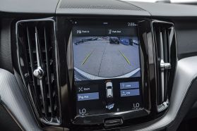 2019 VOLVO XC60 SUV 4-CYL, DRIVE-E, TURBO, 2.0 LITER T5 R-DESIGN SPORT UTILITY 4D