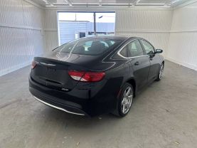 2016 CHRYSLER 200