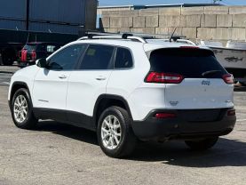 2015 JEEP CHEROKEE SUV 4-CYL, PZEV, 2.4 LITER LATITUDE SPORT UTILITY 4D