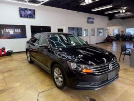2017 VOLKSWAGEN PASSAT