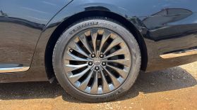 2017 GENESIS G90 SEDAN V8, 5.0 LITER 5.0 ULTIMATE SEDAN 4D