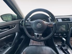 2014 Volkswagen Passat 1.8t Sel Premium Sedan 4d - Image 12