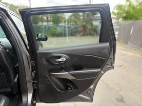 2020 JEEP CHEROKEE SUV 4-CYL, ZERO EVAP, 2.4 LITER LATITUDE PLUS SPORT UTILITY 4D