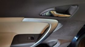 2013 Buick Regal Turbo Premium 1 Sedan 4d - Image 19