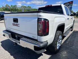 2017 GMC SIERRA 1500 CREW CAB PICKUP V8, ECOTEC3, 6.2 LITER SLT PICKUP 4D 5 3/4 FT