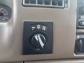 2003 FORD F250 SUPER DUTY CREW CAB PICKUP V8, TURBO DIESEL, 6.0L LARIAT PICKUP 4D 6 3/4 FT