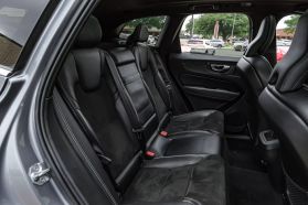 2019 VOLVO XC60 SUV 4-CYL, DRIVE-E, TURBO, 2.0 LITER T5 R-DESIGN SPORT UTILITY 4D