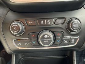 2019 JEEP CHEROKEE SUV V6, 3.2 LITER LIMITED SPORT UTILITY 4D - Gesner Auto Inc in Taunton, MA, 41.88613, -71.14527
