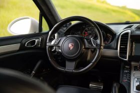2012 PORSCHE CAYENNE SUV M4851 TURBO