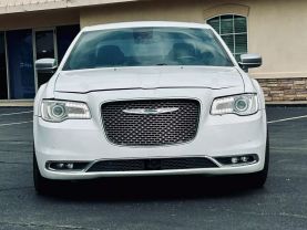 2017 CHRYSLER 300 SEDAN WHITE AUTOMATIC - Dart Auto Group
