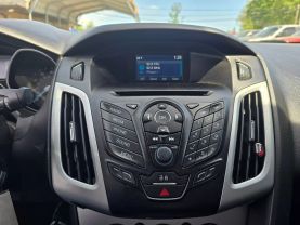 2014 FORD FOCUS SEDAN 4-CYL, PZEV, 2.0 LITER SE SEDAN 4D