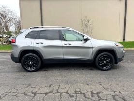 2017 JEEP CHEROKEE SUV 4-CYL, 2.4 LITER LATITUDE SPORT UTILITY 4D