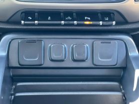 2014 GMC SIERRA 1500 CREW CAB PICKUP V8 ECOTEC3 FF 6.2L DENALI PICKUP 4D 5 3/4 FT - The Auto Lot