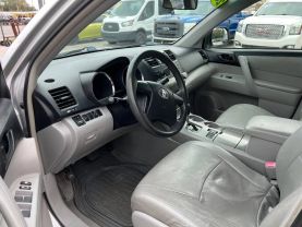 2010 TOYOTA HIGHLANDER SUV 4-CYL, 2.7 LITER SPORT UTILITY 4D