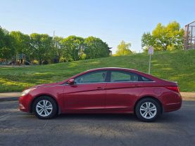 2013 HYUNDAI SONATA SEDAN 4-CYL, PZEV, 2.4 LITER GLS SEDAN 4D