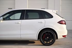 2012 PORSCHE CAYENNE SUV M4851 TURBO