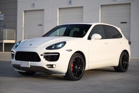 2012 PORSCHE CAYENNE SUV M4851 TURBO