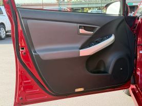 2013 TOYOTA PRIUS FOUR HATCHBACK 4D