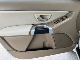 2013 VOLVO XC90 SUV 6-CYL, 3.2 LITER 3.2 PLATINUM SPORT UTILITY 4D