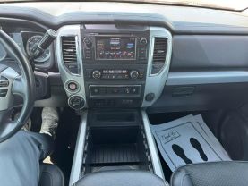 2019 NISSAN TITAN XD CREW CAB PICKUP V8, TURBO DIESEL, 5.0 LITER PRO-4X PICKUP 4D 6 1/2 FT