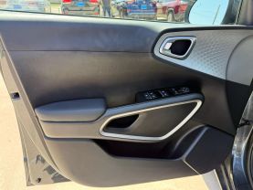 2024 KIA SOUL WAGON 4-CYL, 2.0 LITER LX WAGON 4D