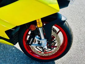 2022 APRILIA RS 660 SPORTBIKES - -