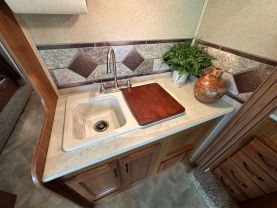 Used 2016 JAYCO REDHAWK CLASS C - 31XL - LA Auto Star located in Virginia Beach, VA