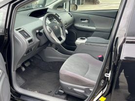 2012 TOYOTA PRIUS V