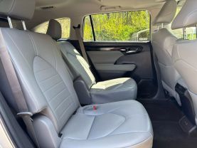 2023 TOYOTA HIGHLANDER SUV 4-CYL, TURBO, 2.4 LITER XLE SPORT UTILITY 4D at T&T Repairables - used car dealership in Spencer, Indiana.