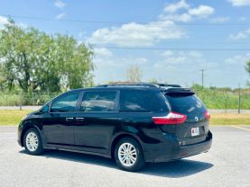 2017 TOYOTA SIENNA PASSENGER V6, 3.5 LITER XLE PREMIUM MINIVAN 4D