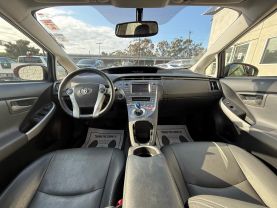 2013 TOYOTA PRIUS FOUR HATCHBACK 4D
