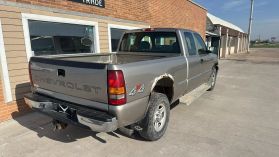 2002 CHEVROLET SILVERADO 1500 EXTENDED CAB PICKUP V8, 4.8 LITER SHORT BED